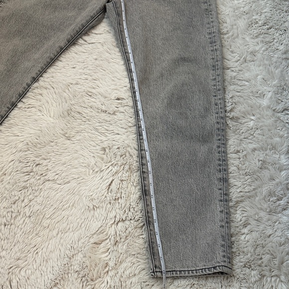 Levi's Wedgie Sz 28 women’s Stonewash Gray Straight Leg Jeans - Picture 8 of 13